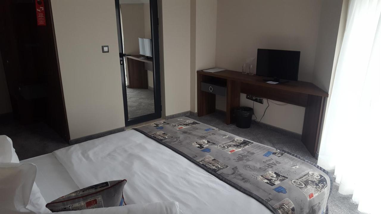 Family Hotel Novel City ブルガス エクステリア 写真